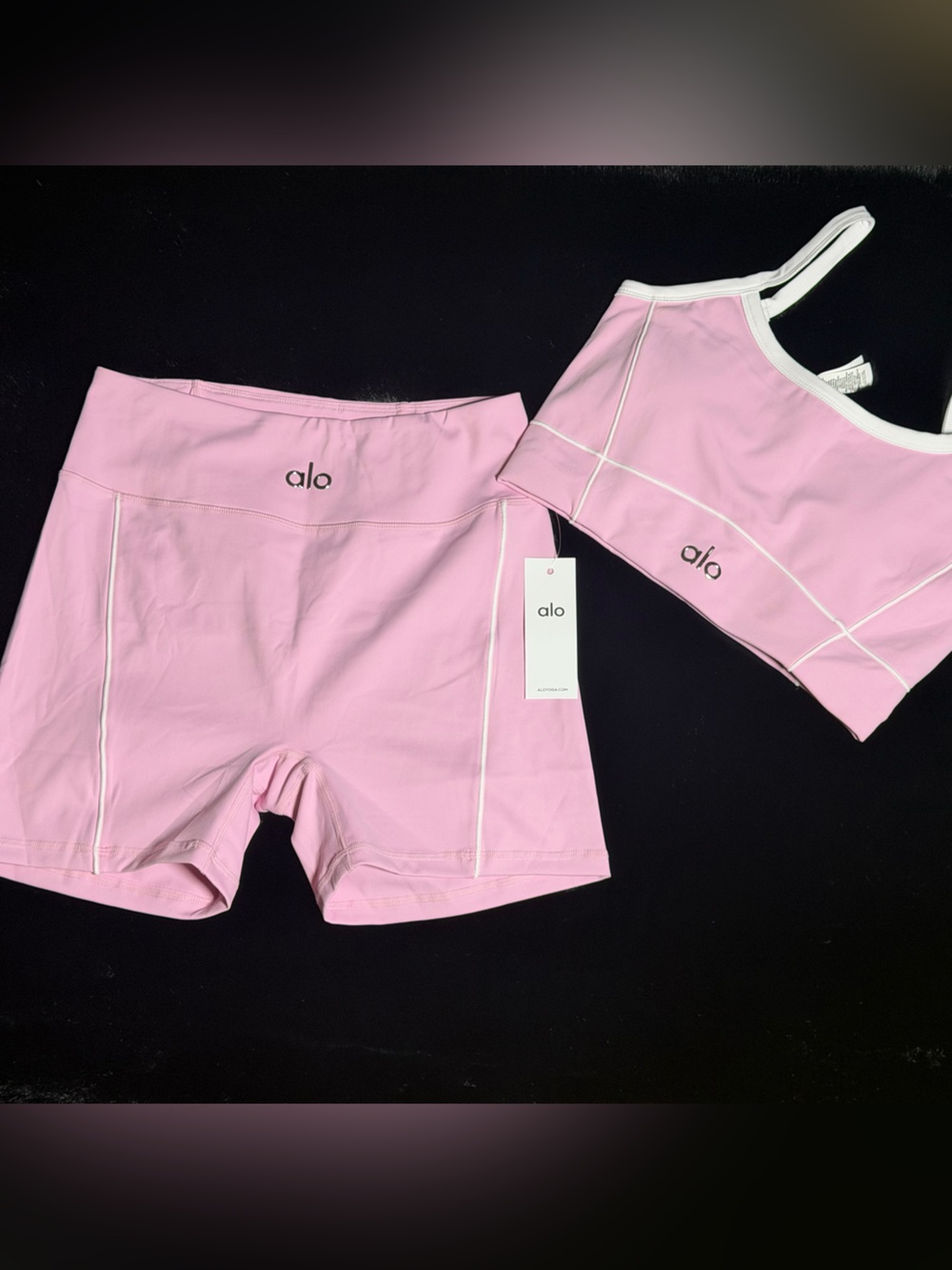 ALO Yoga Pink Sports Bra & Bike Shorts Set - Picture 2 of 2